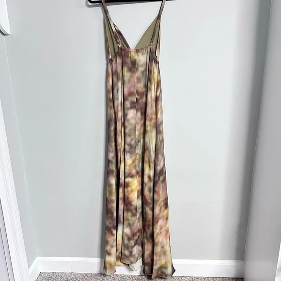 L'AGENCE Brown and Cream Maxi Dress Elegant Lined Abstract Print SP - Picture 12 of 16